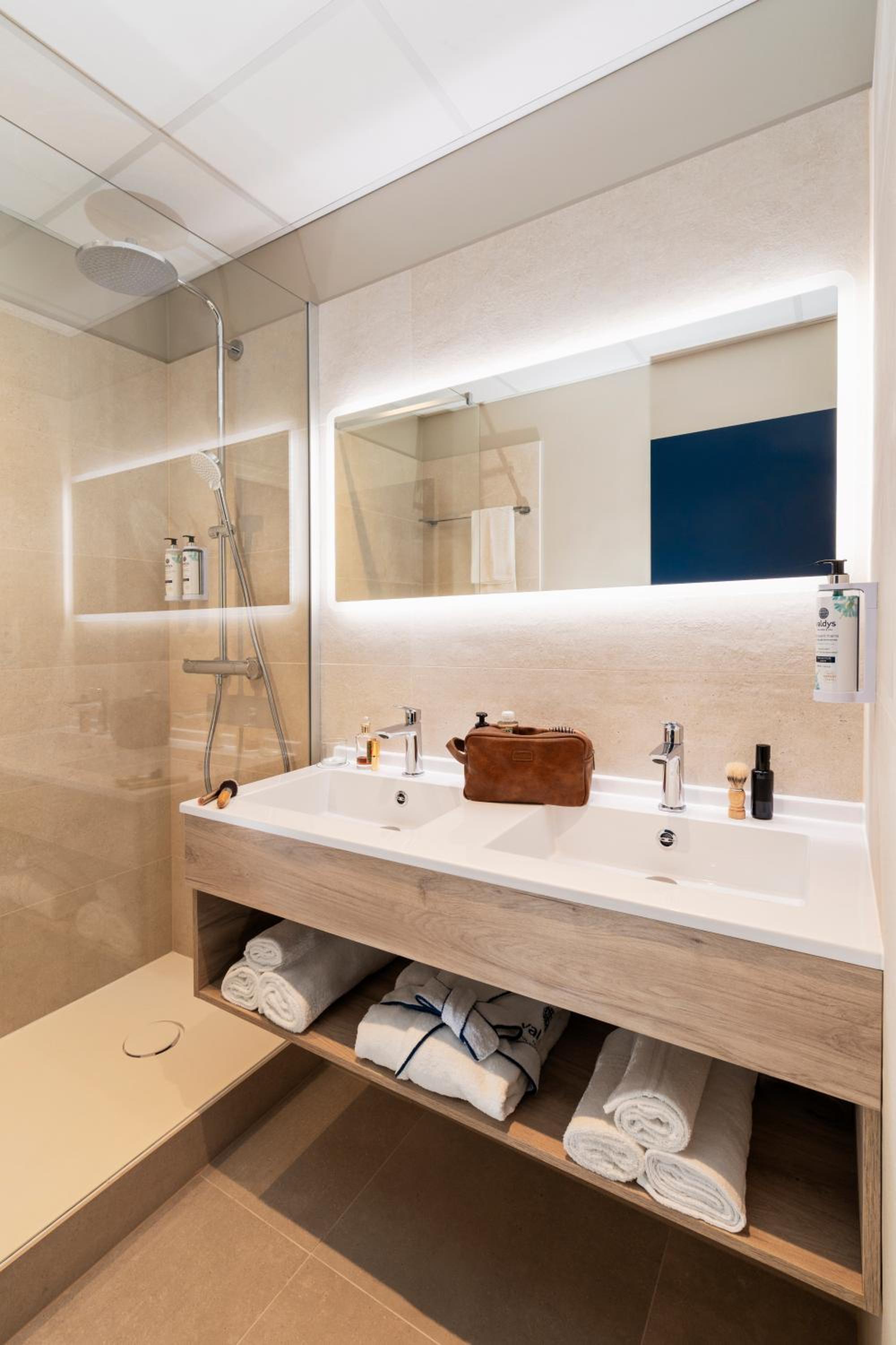 جناح عائلي، Hotel Valdys L Escale Marine 3/3
