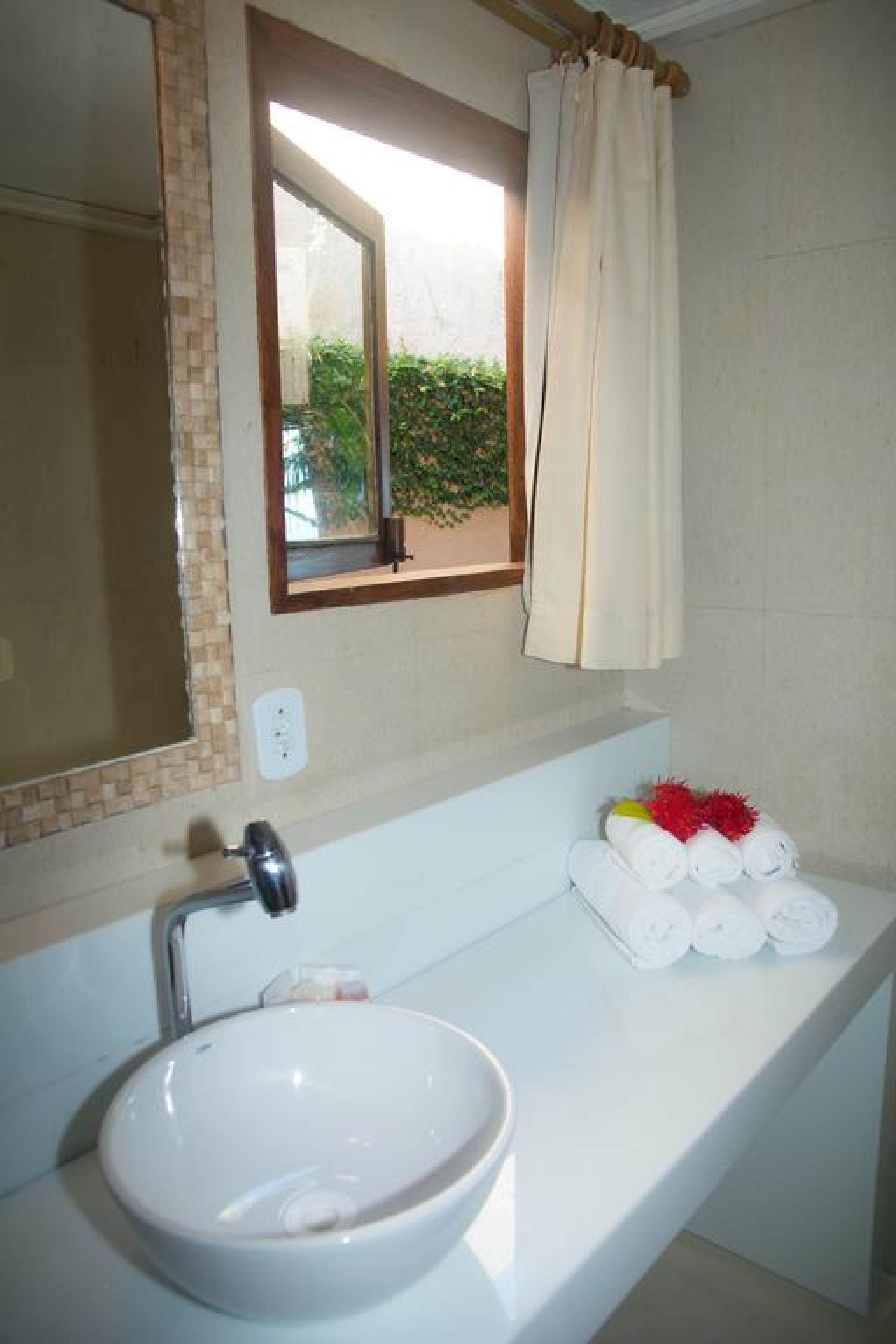 Baixu Village Hotel 24/28