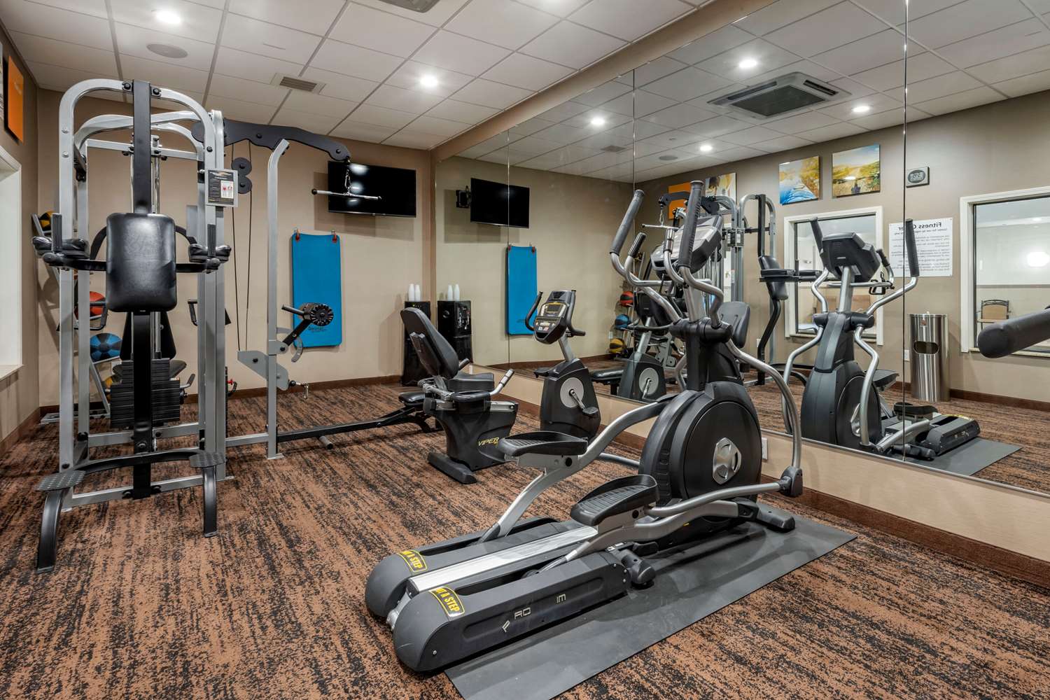 Comfort Inn & Suites Pittsburgh South 17/37