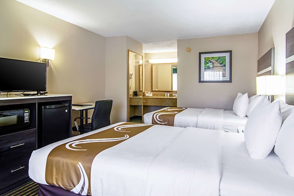 Quality Inn Savannah I 95 17/41