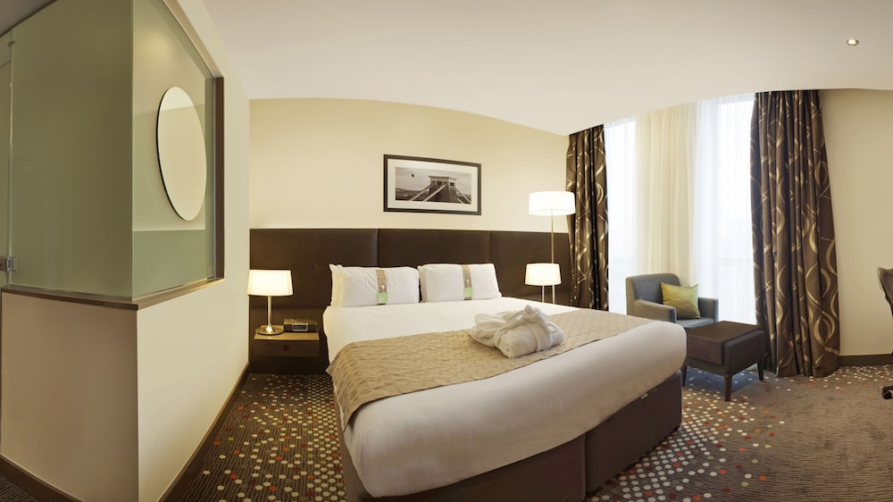 HOLIDAY INN BRISTOL CITY CENTRE 5/55
