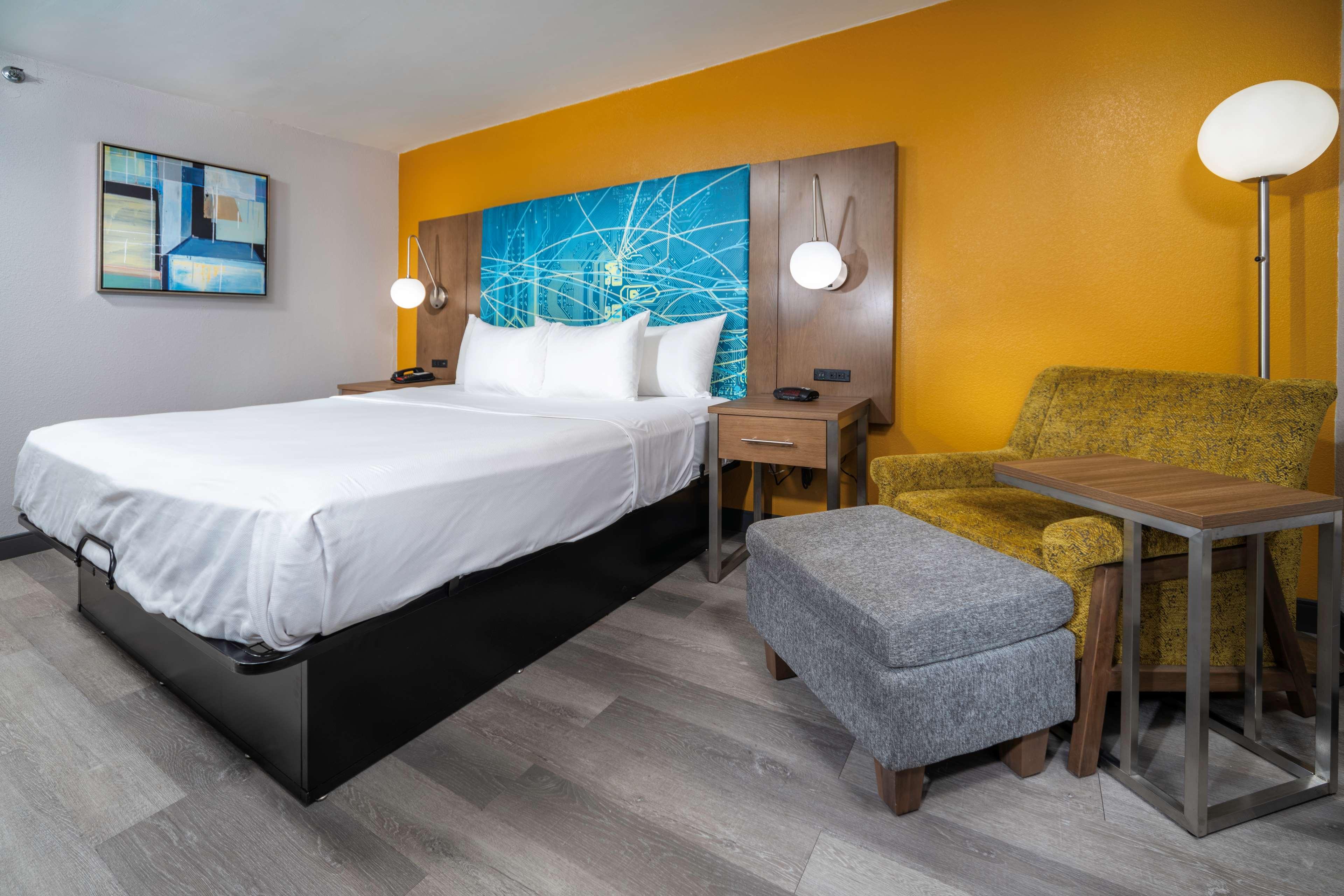 Room, Accessible, Best Western Plus Raleigh Crabtree Valley Hotel 9/10