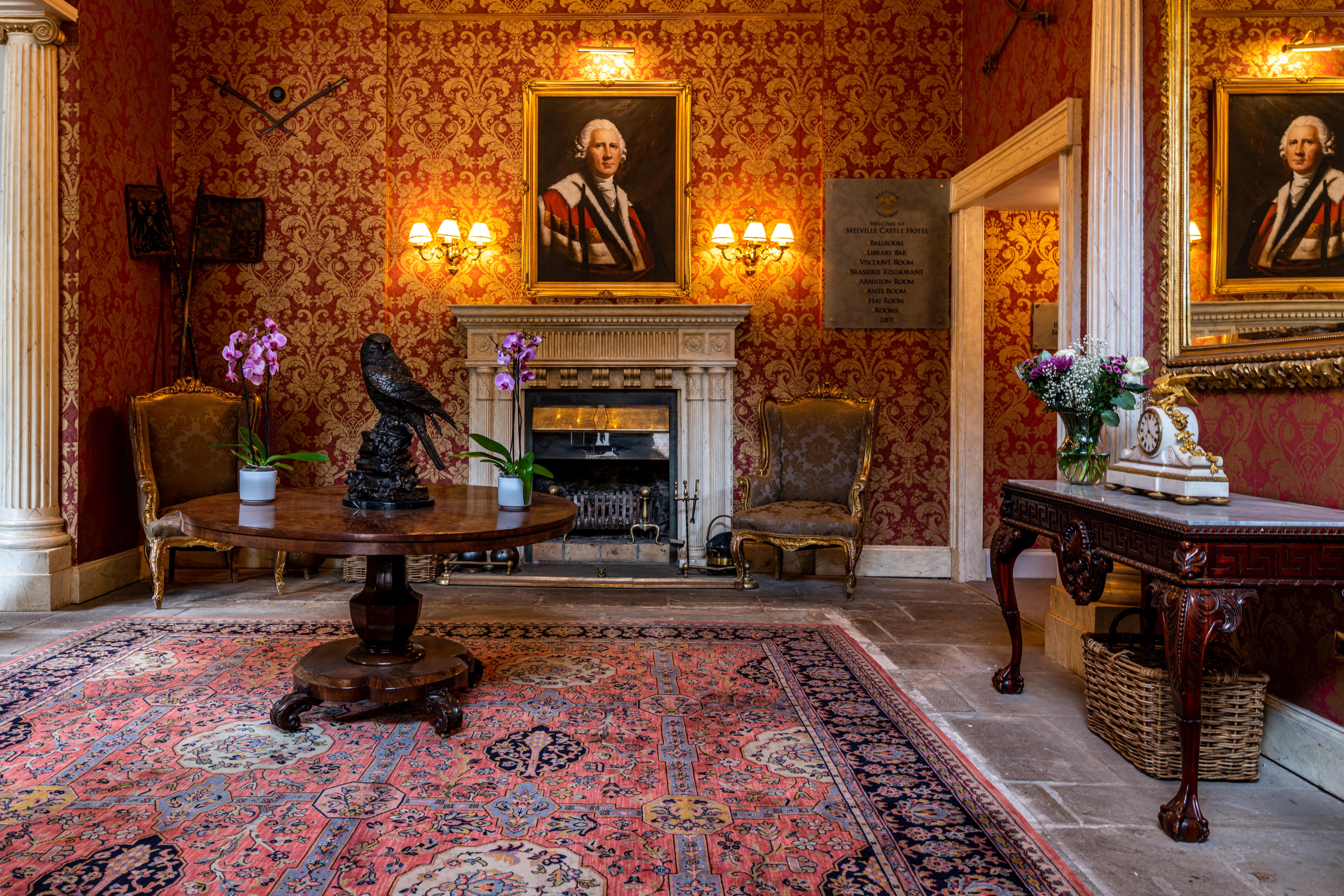 Melville Castle 16/24