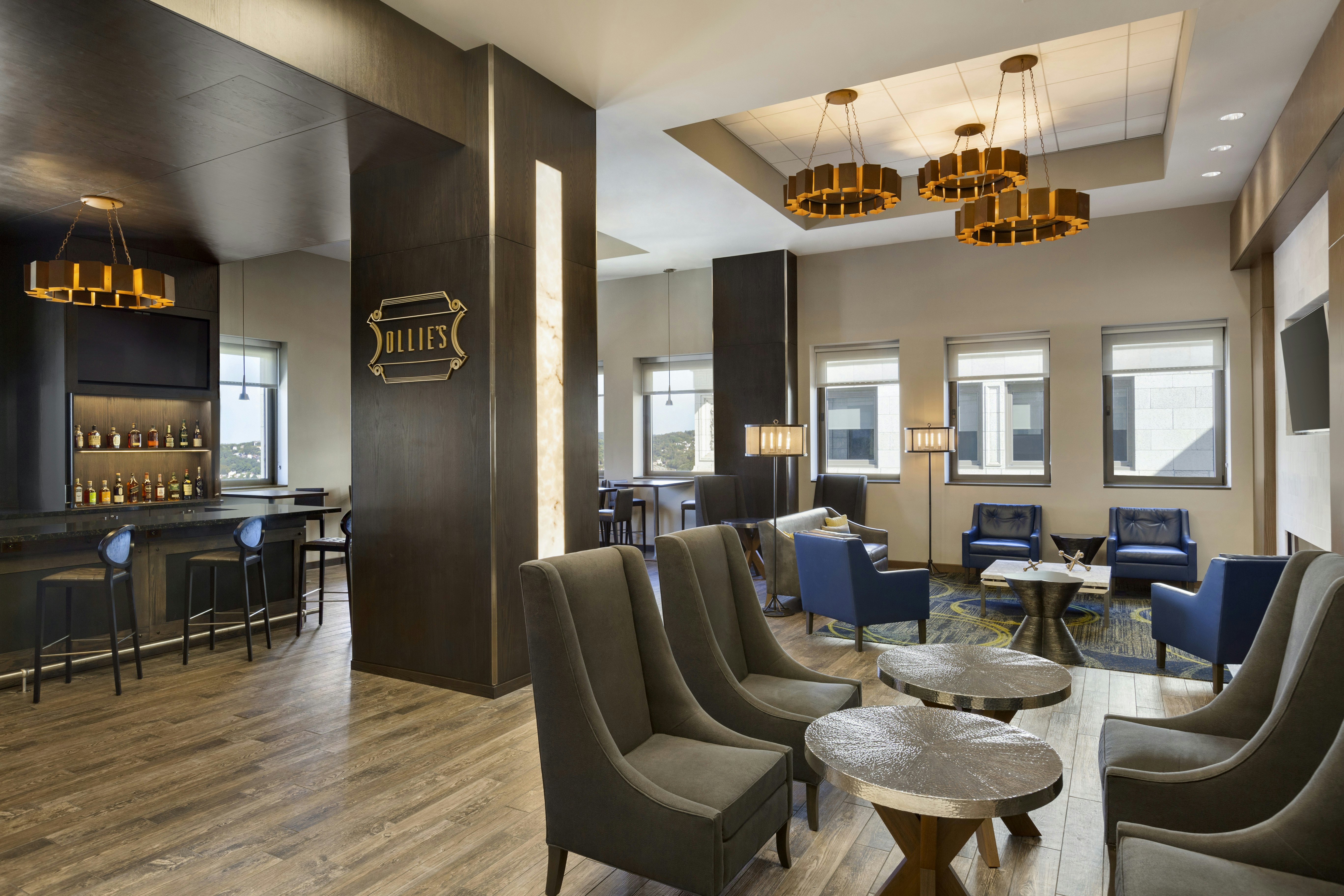 Embassy Suites By Hilton Pittsburgh Downtown 30/57
