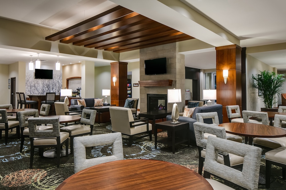 STAYBRIDGE SUITES DES MOINES DOWNTOWN 41/57