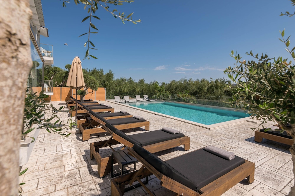 Litore Luxury Living 31/50