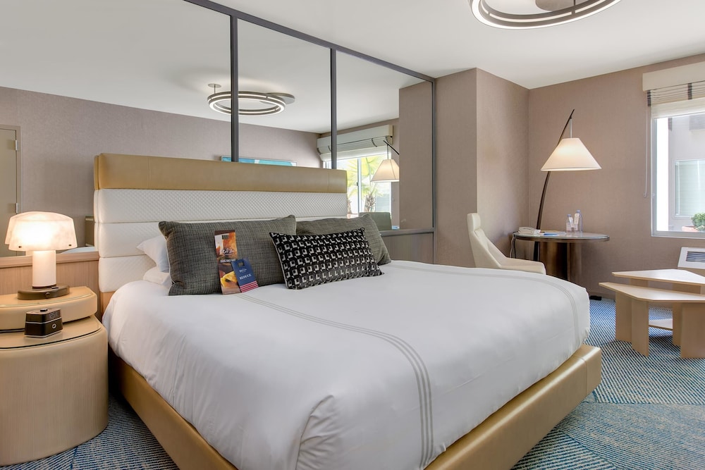 Hotel Zoe Fishermans Wharf 25/68