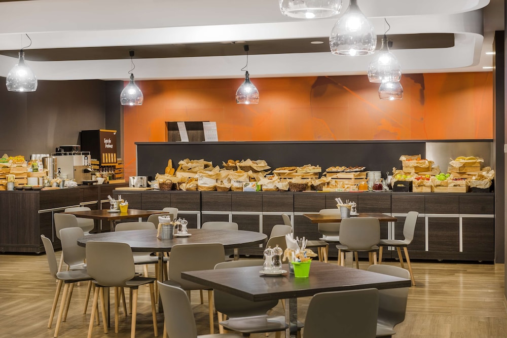 Park Inn By Radisson Budapest 48/72