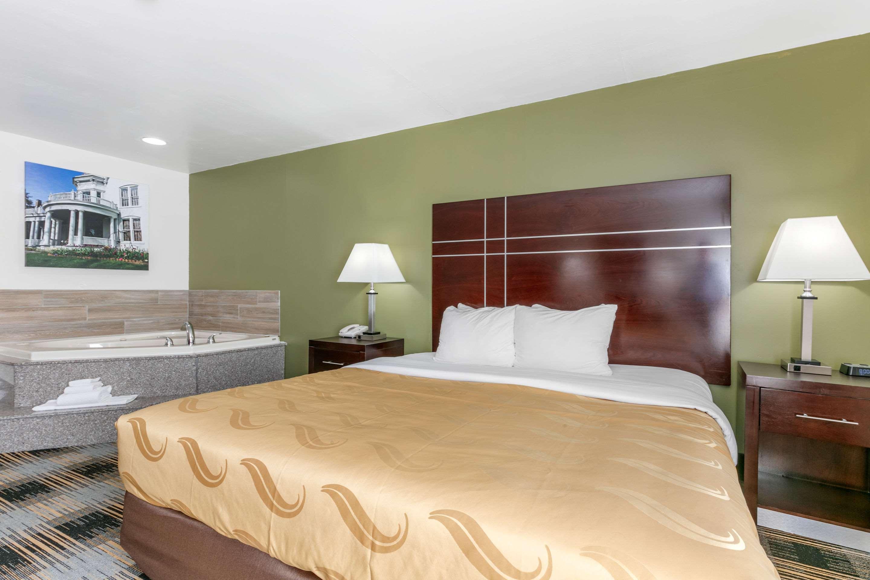 Upgrade, King Bed