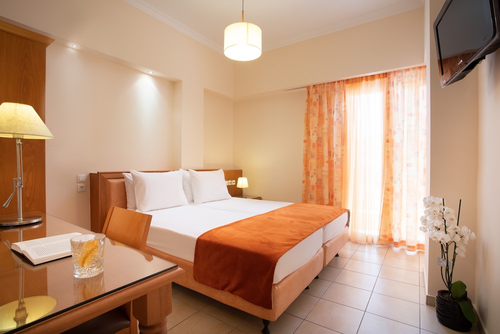 PANTHEON HOTEL 17/50