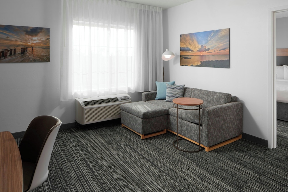 TOWNEPLACE SUITES BY MARRIOTT FORT MYERS ESTERO 29/50