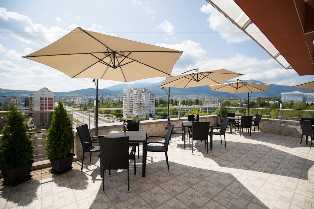 Grami Hotel Sofia 35/50