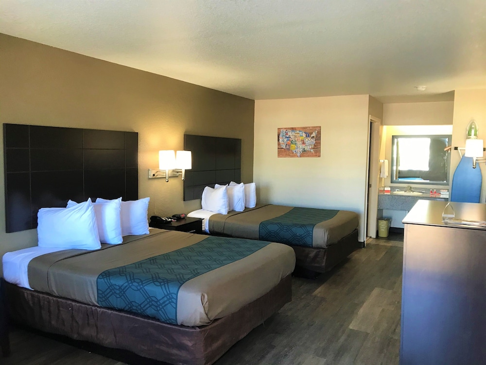 Econo Lodge Near Lackland Air Force Base-SeaWorld 11/39