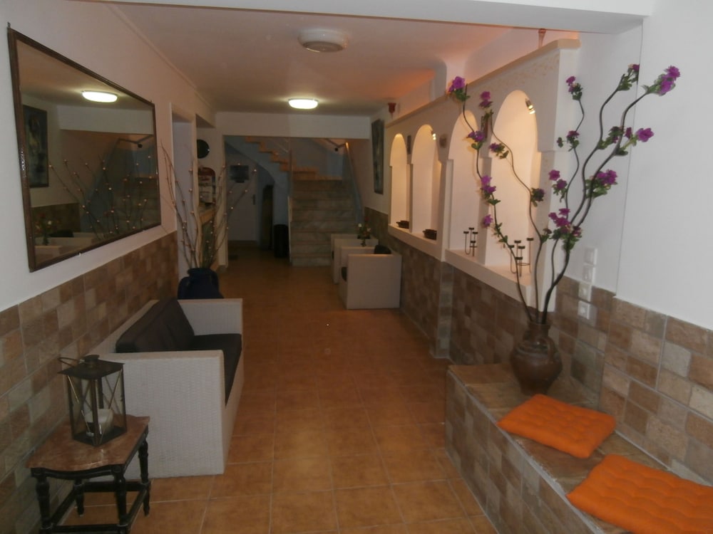 NARKISSOS HOTEL 33/50