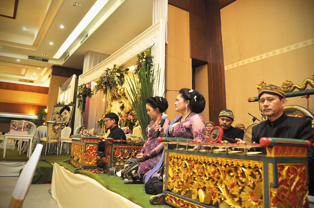 Pandanaran Hotel Semarang 8/60