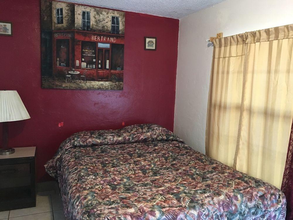 Motel San Diego 16/38