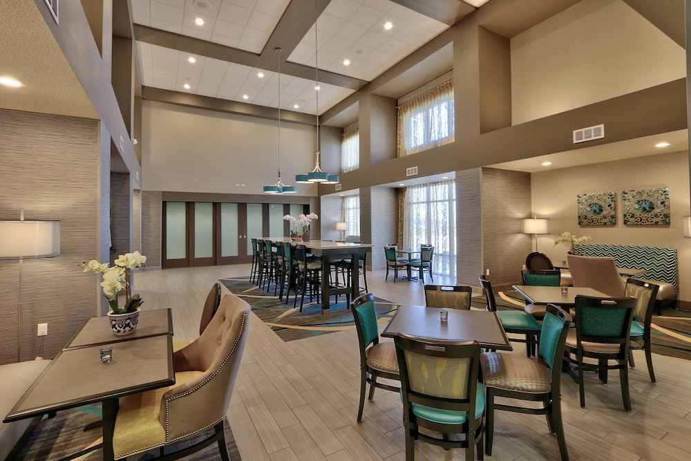 Hampton Inn Suites Albuquerque Airport 40/54