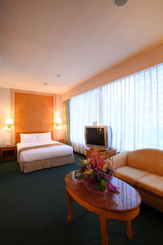 Da Shih Hotel 30/38