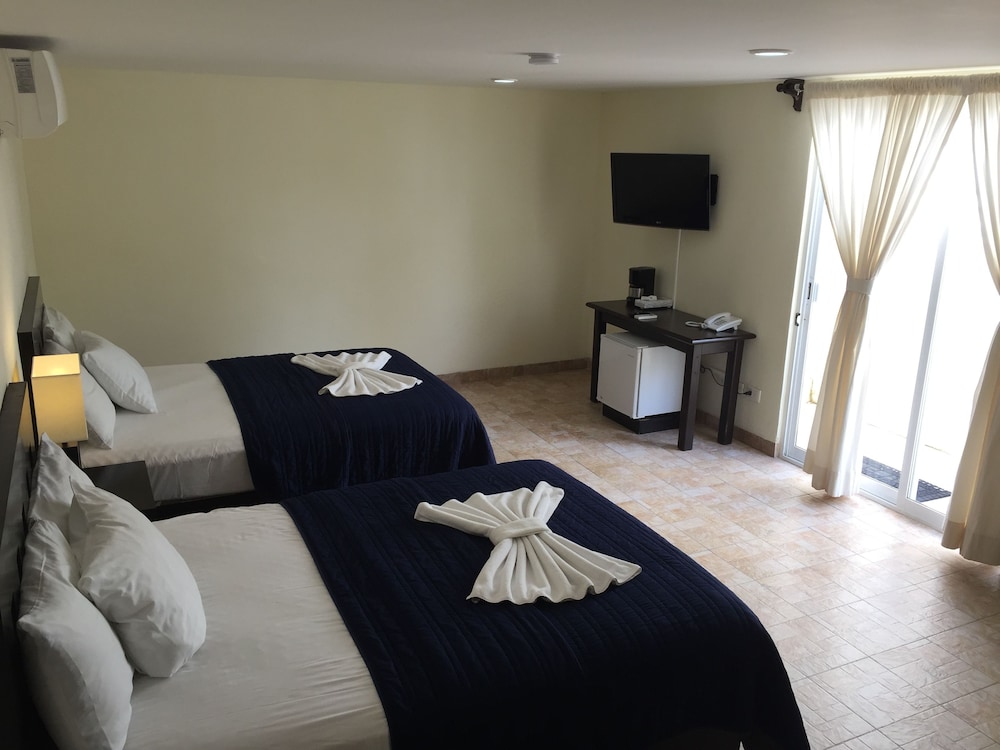Luciana Hotel & Beach Club by Kavia 39/76