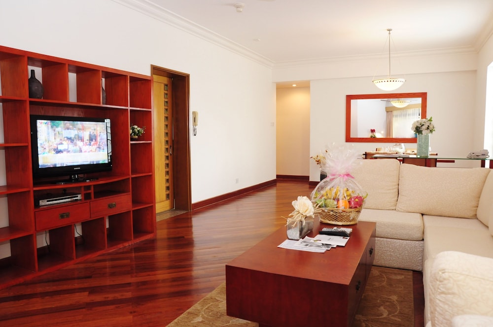 Riverside Serviced Apartments 43/72