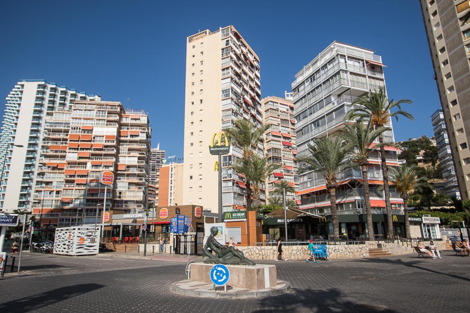 Las Carabelas Apartments 24/40