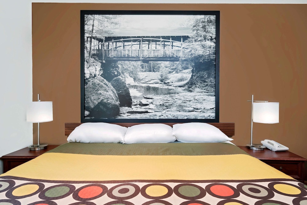 AmericInn by Wyndham Mauston 30/44