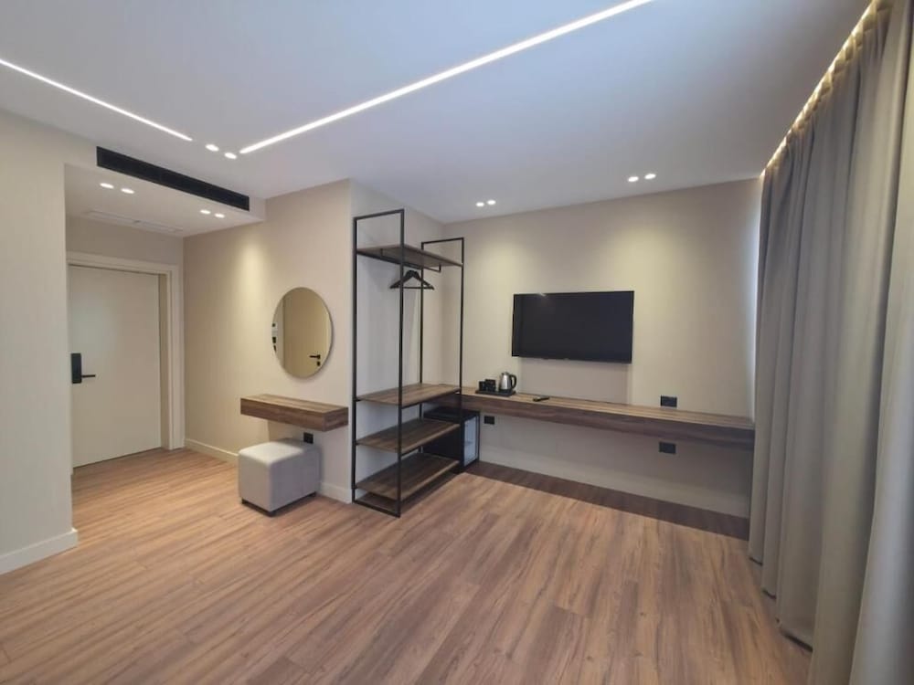Haris Hotel Vlore 28/50