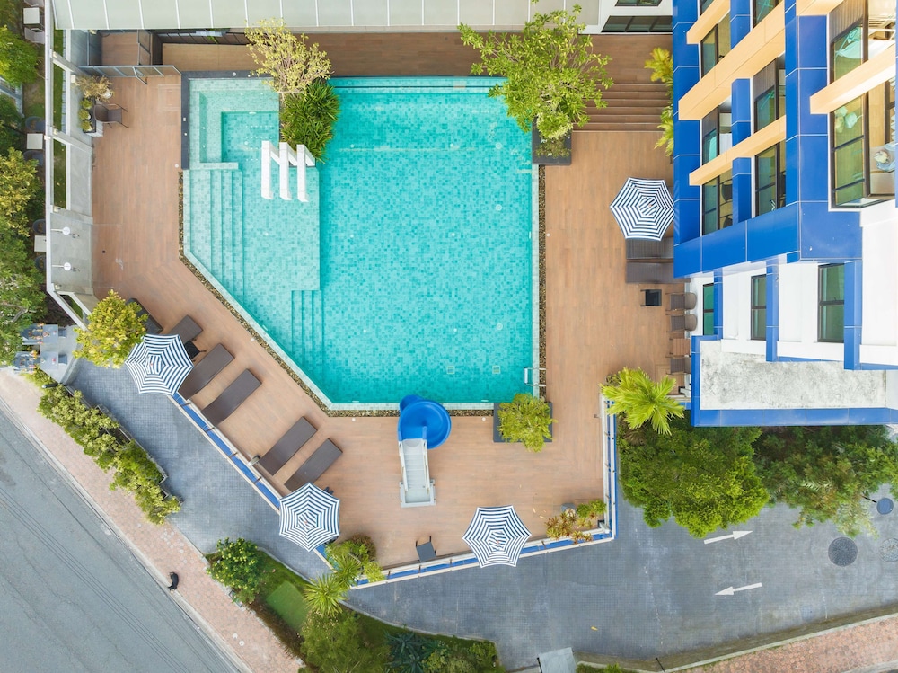 Lewit Hotel Pattaya, a member of Radisson Individuals 8/50