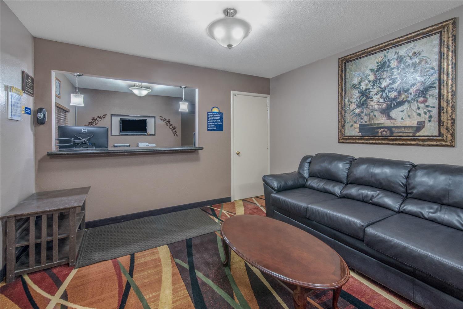 Days Inn by Wyndham Jamestown 27/37