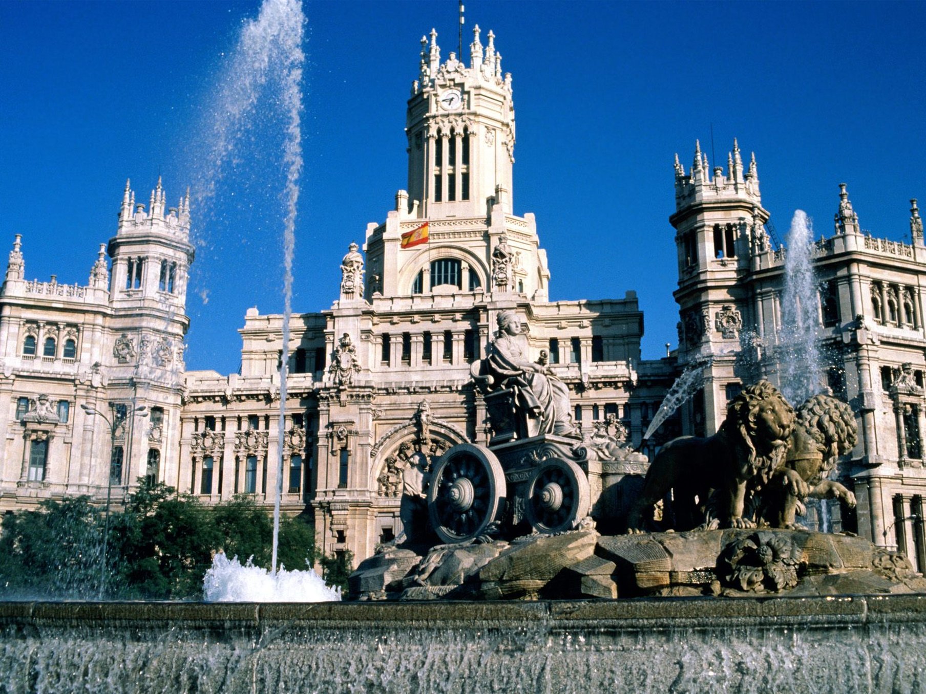 Crowne Plaza Madrid Airport Hotel 71/76