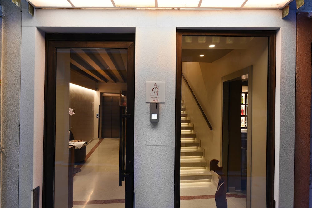 Rosa Salva Hotel 10/56