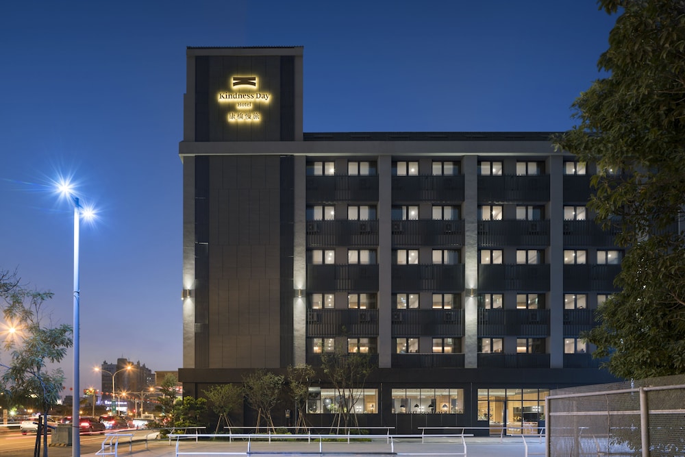 Kindness Day Hotel 1/55