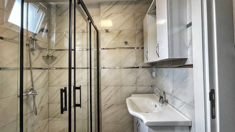 Sun Suites 30/41
