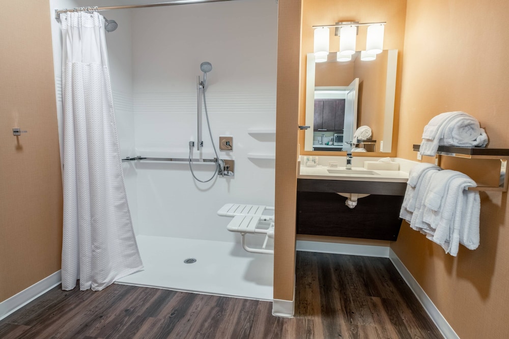 Towneplace Suites Toledo Oregon 15/50