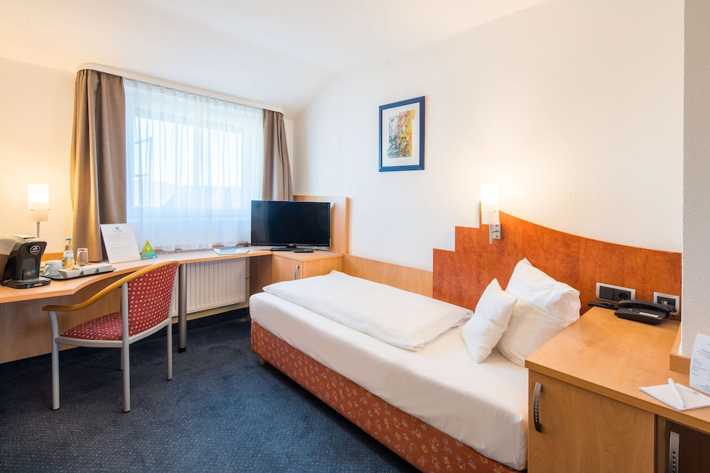 Das Kleine Stadthotel 8/32