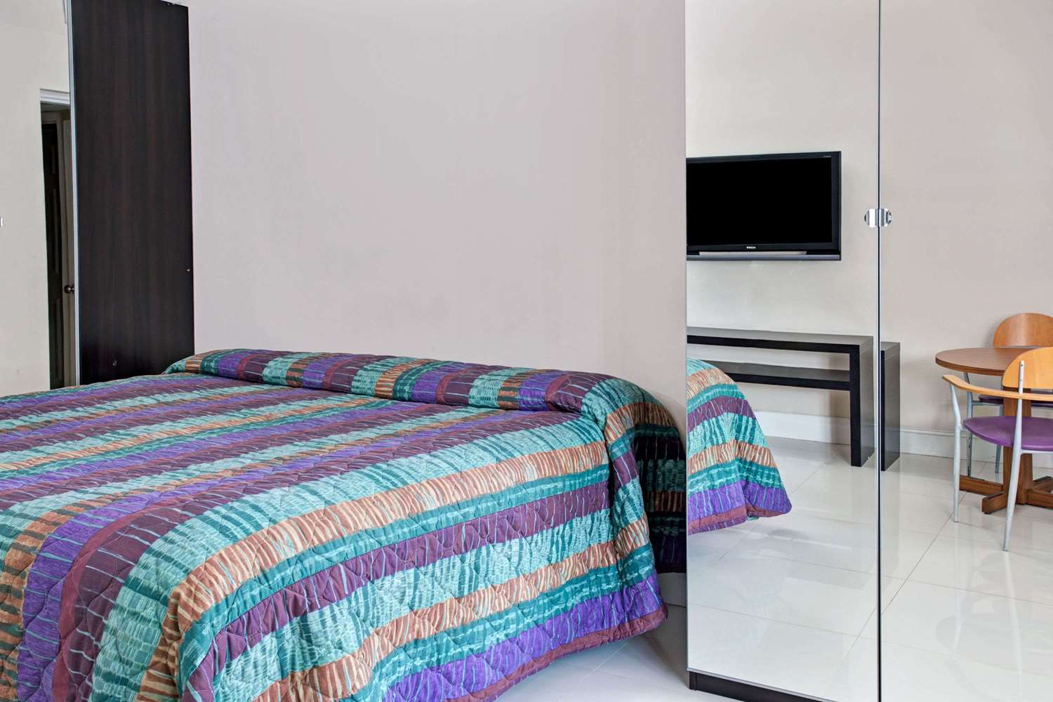 Room, King Bed