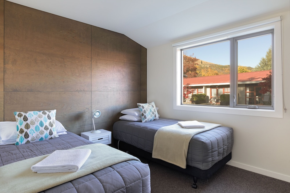 Arrowtown Motel Apartments 18/72