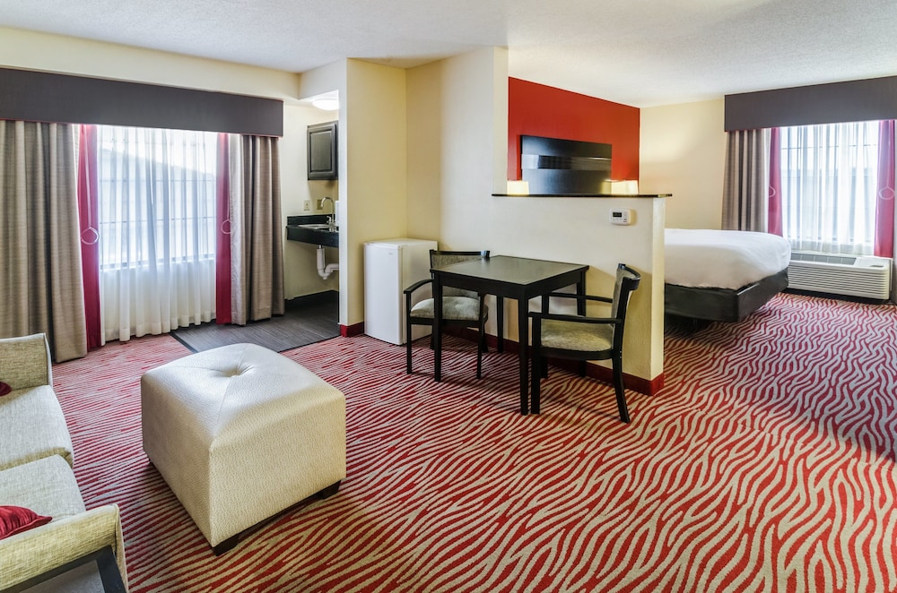 Holiday Inn Express Hotel And Suites Vinita 47/63
