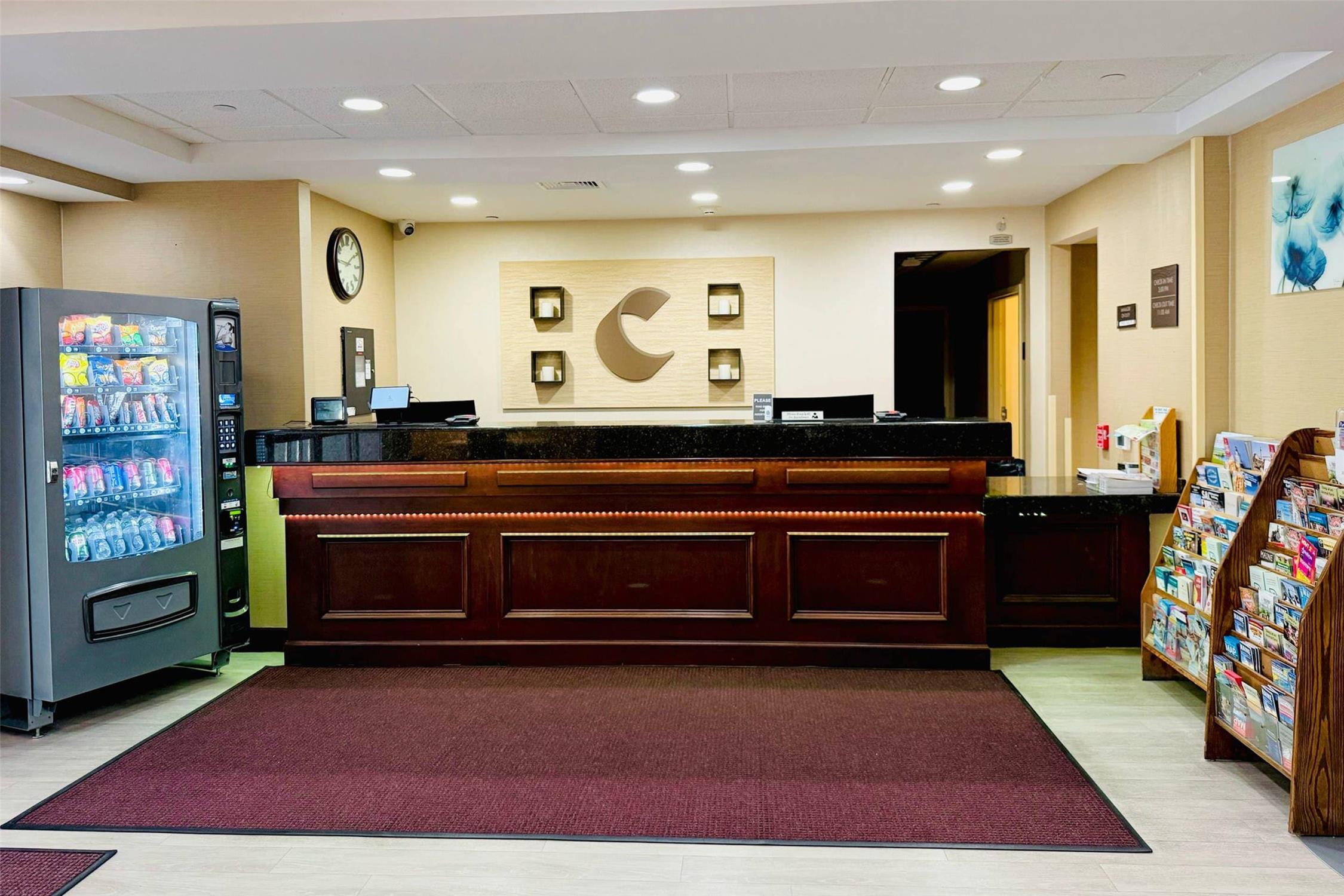 Comfort Inn and Suites Scarborough - Portland 9/55