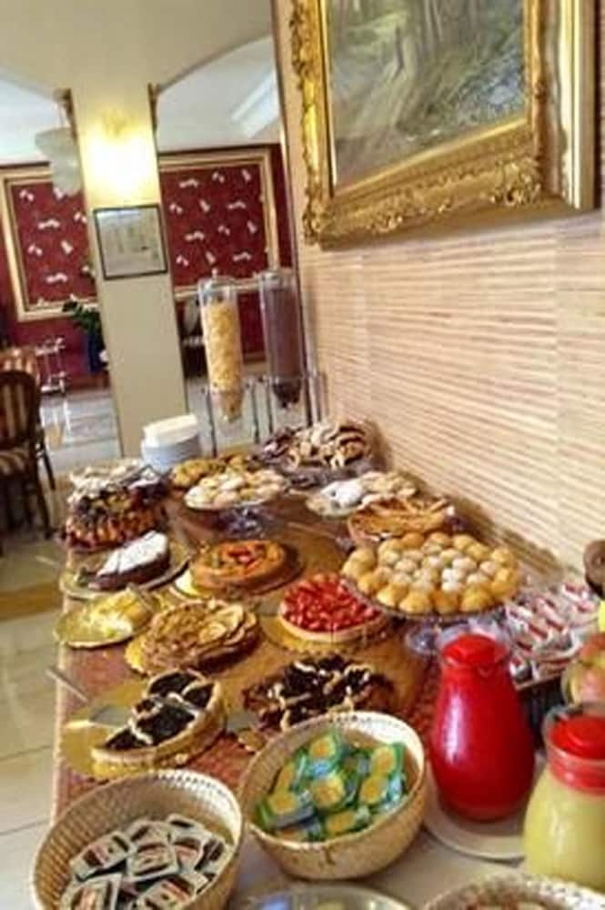 HOTEL RISTORANTE DONATO 58/73