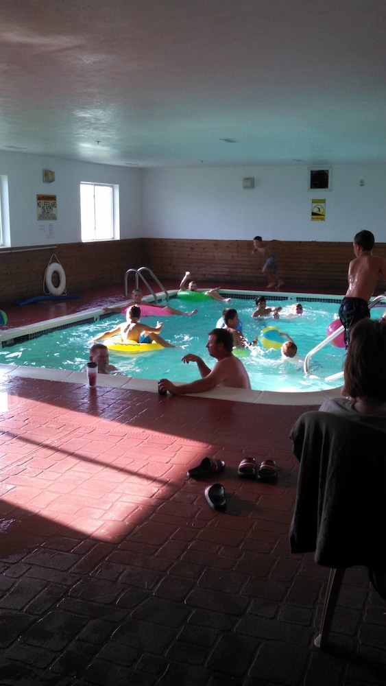 Capri Inn and Suites of Beatrice 27/31