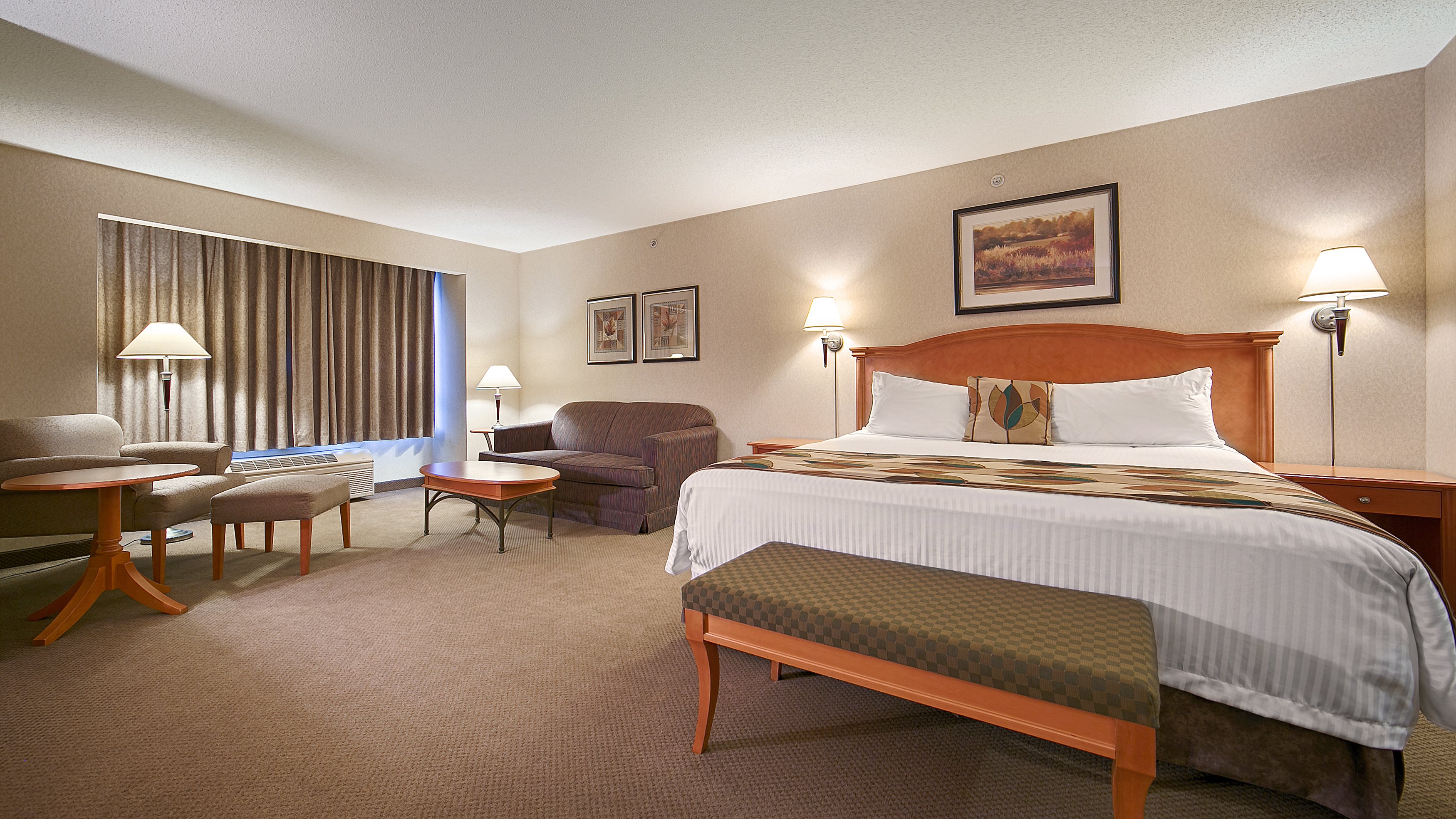 Best Western Plus Calgary Centre Inn 9/50