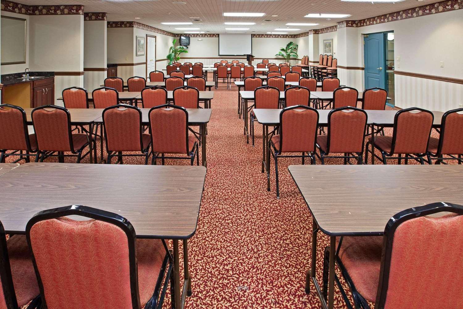 Country Inn & Suites by Radisson, Elkhart North 14/15