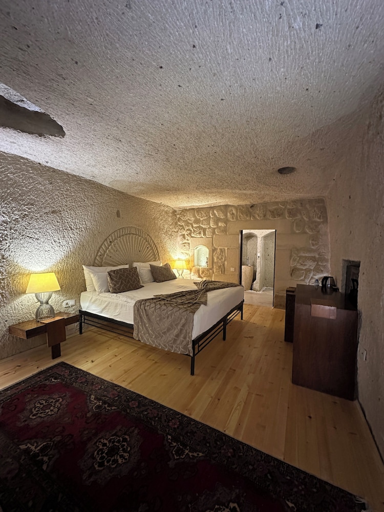 Ortahisar Cave Hotel 25/50