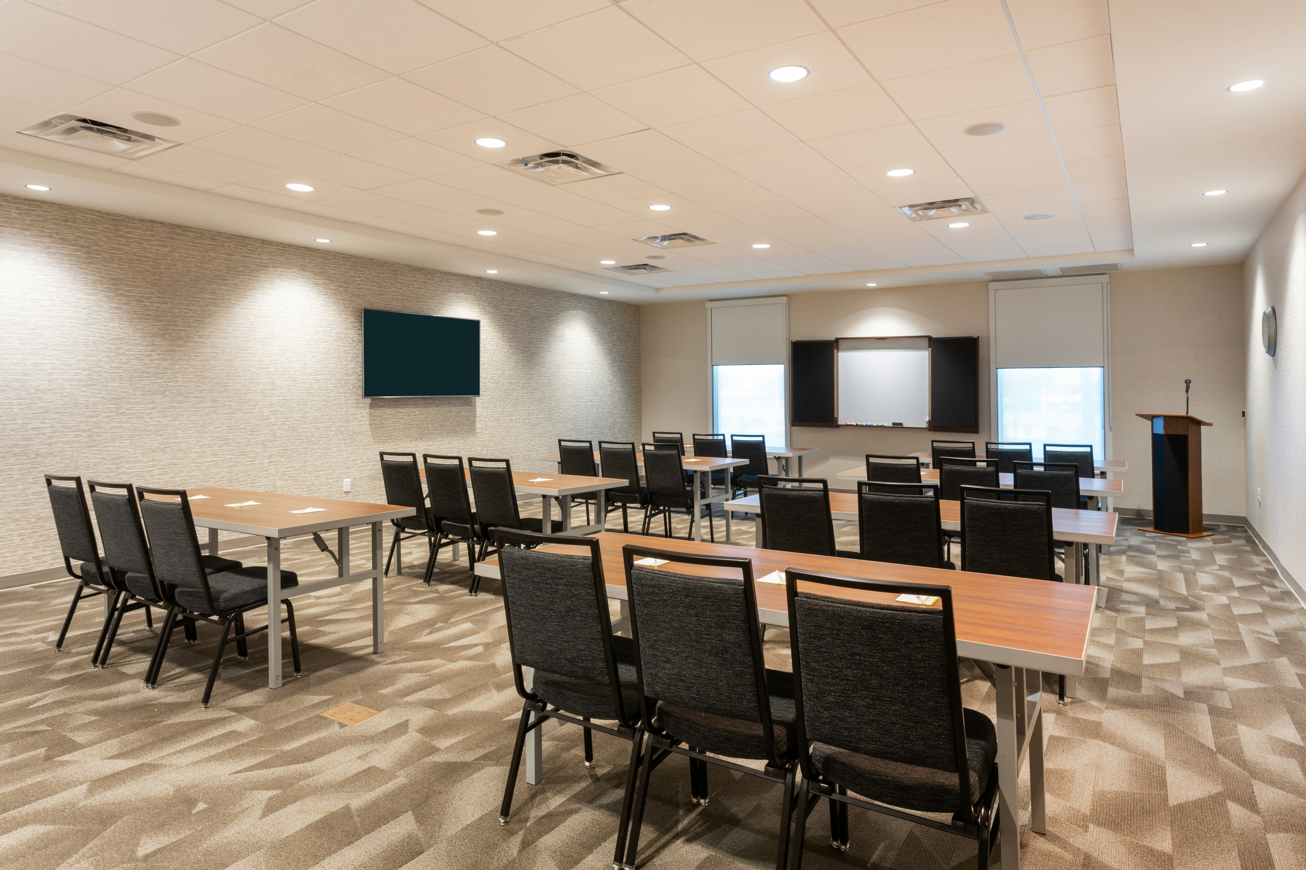 Home2 Suites By Hilton Clermont 20/29