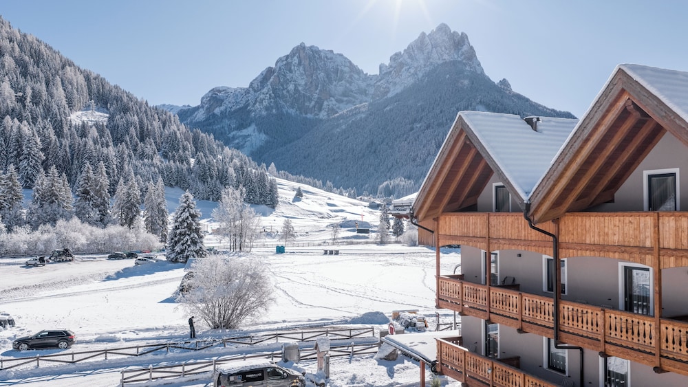 X Alp Hotel 57/64