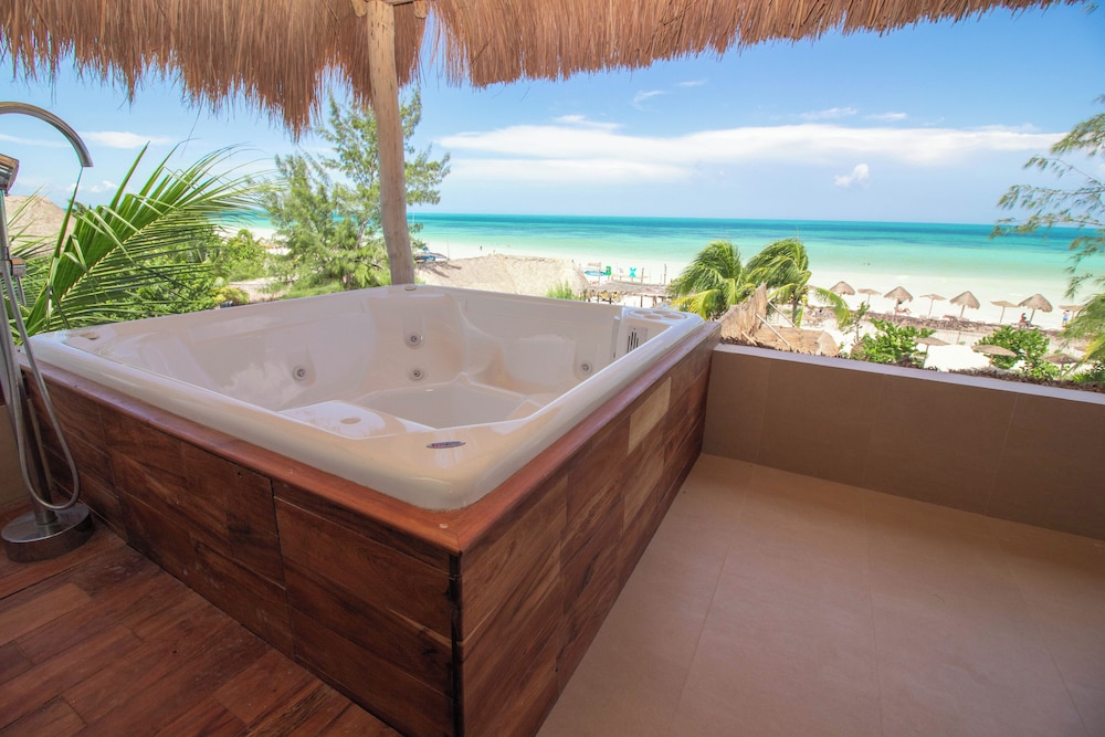 My Blue Holbox Hotel 62/64