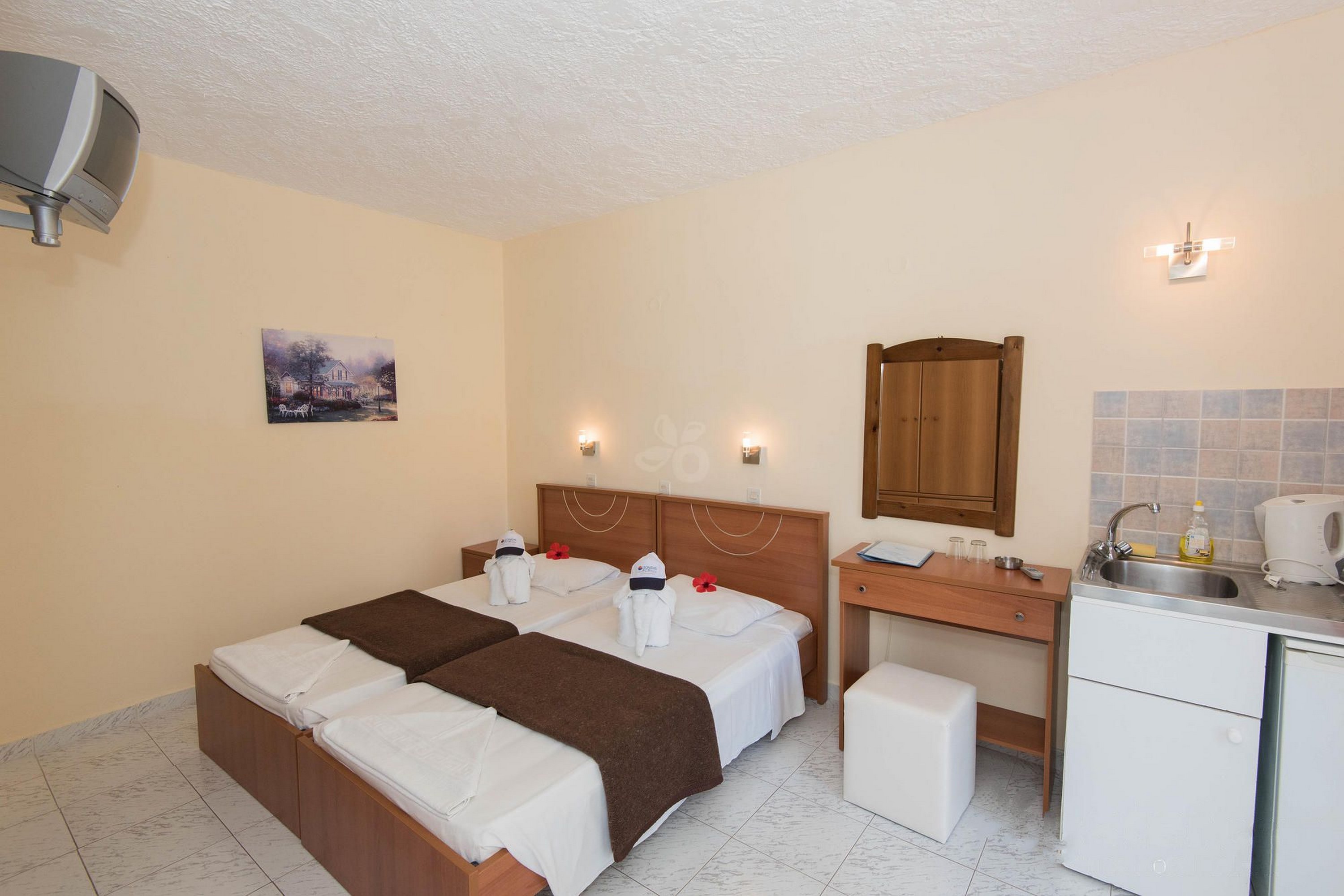 استوديو بإطلالة على الحديقة، Leonidas Hotel & Studios 4/8