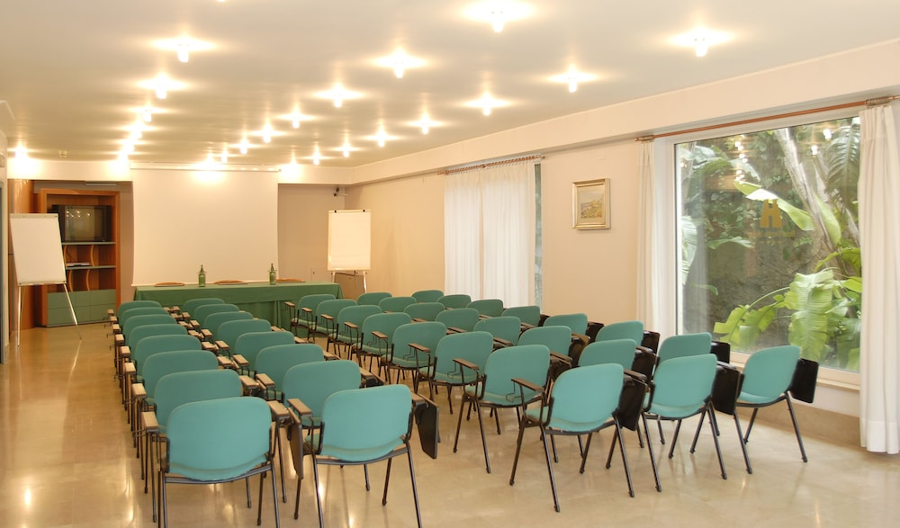 Hotel Vecchio Mulino 35/44