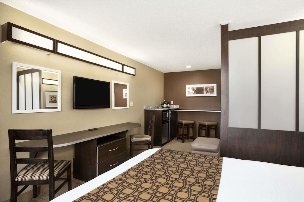 Microtel Inn Suites By Wyndham Cambridge 3/31